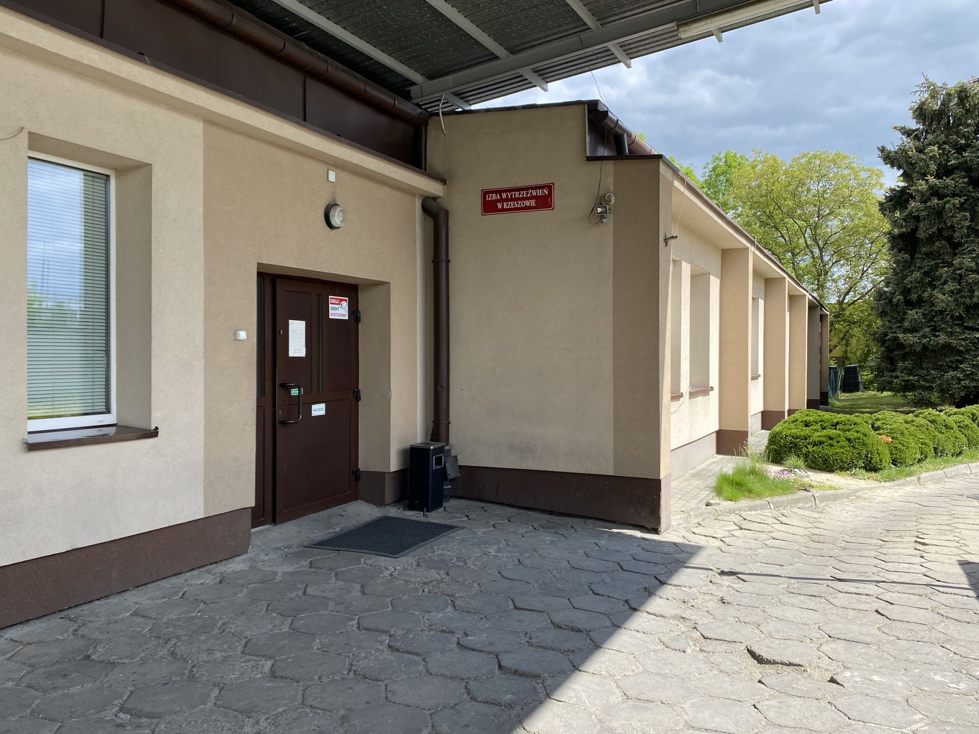 Wejście do Izby Wytrzeźwień w Rzeszowie